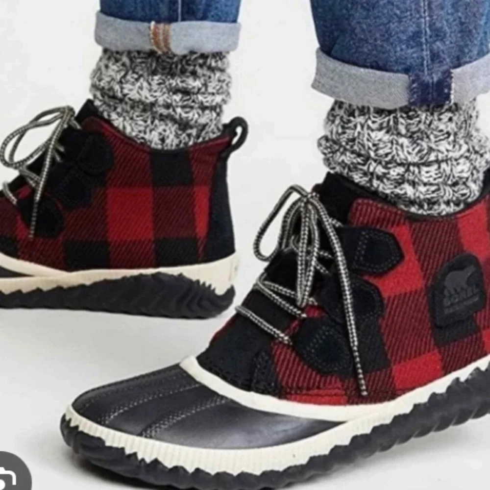 Sorel Women’s Out n About Boots | Waterproof | Snow | Outdoor | Apres Ski | 8.5